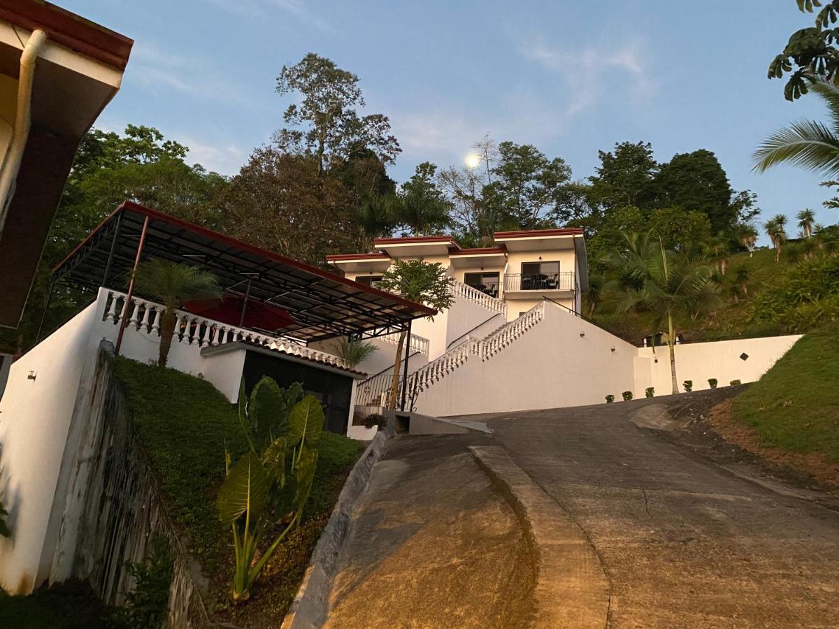 Hotel Los Cielos Del Caribe Cahuita Exterior photo